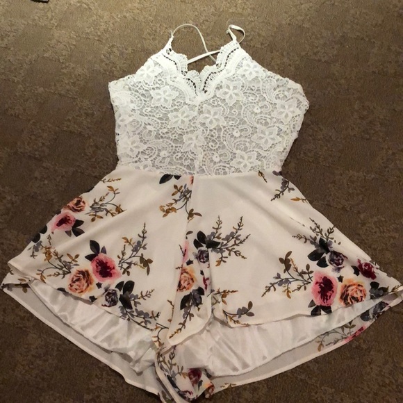 Other - NWOT white lace and floral romper